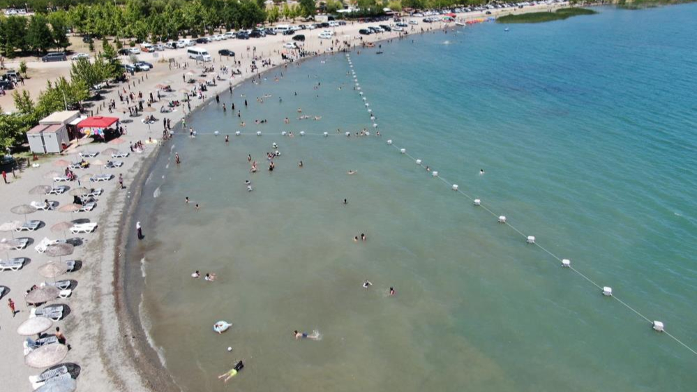 Yüzerken kalp krizi geçiren şahıs hayatını kaybetti