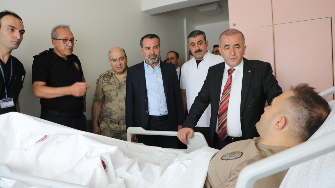 Özel harekat polisini vuran şahıs, etkisiz hale getirildi
