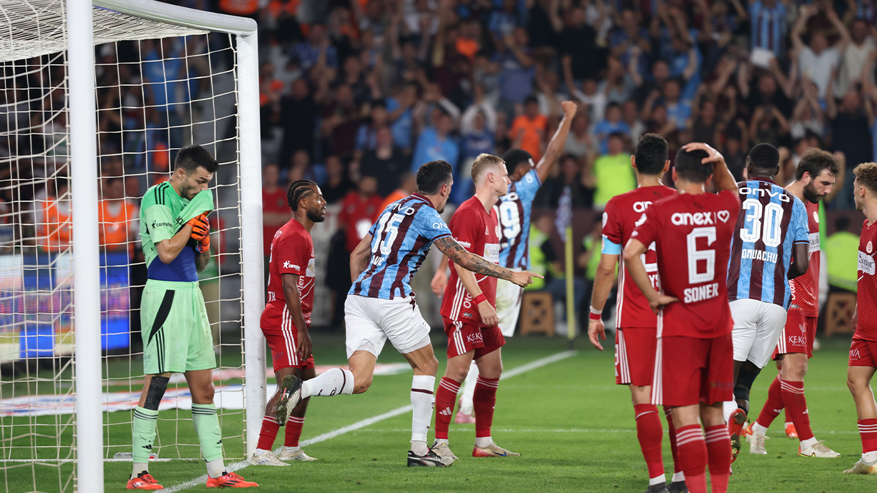 Trabzonspor, Antalya'yı tek golle devirdi