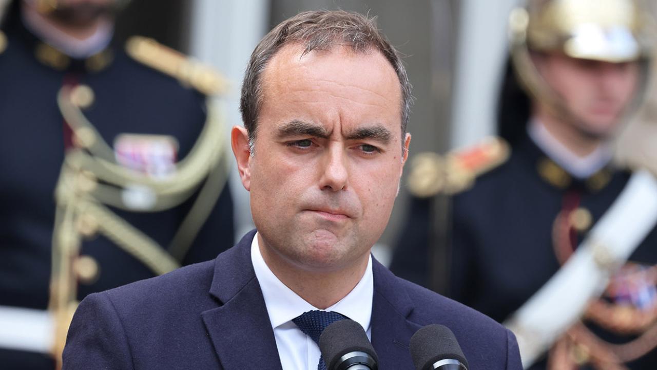 Fransa’da 26 gün görevde kalan Başbakan Lecornu istifa etti