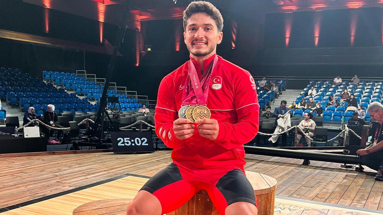 Muhammed Furkan Özbek, dünya şampiyonu oldu