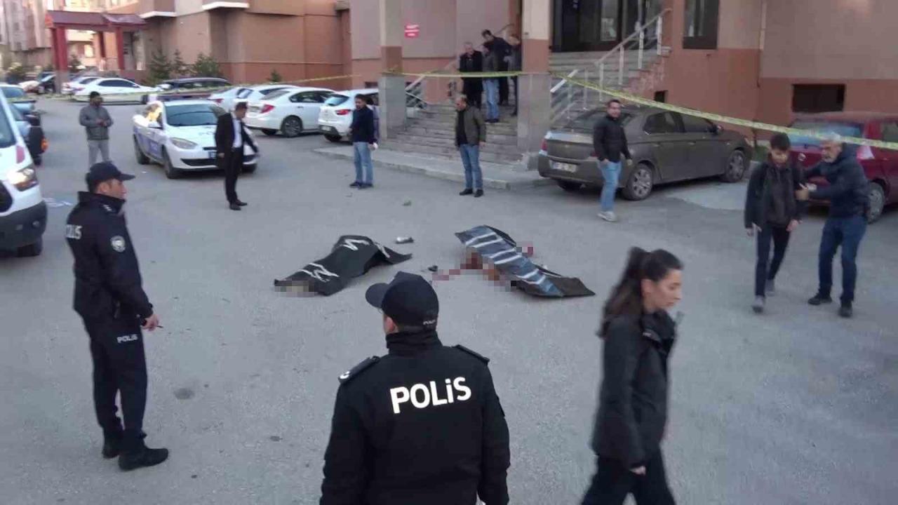 Önce kadını öldürdü sonra intihar etti