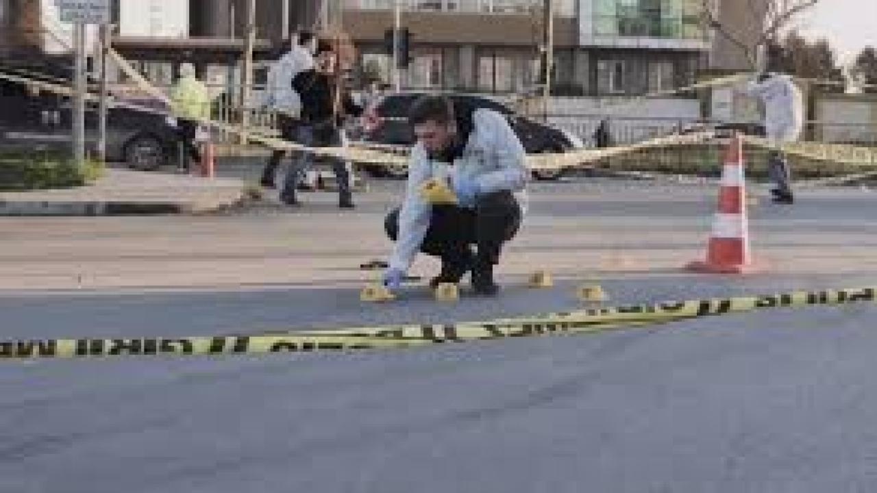 Sultangazi’de kız öğrenciye silahlı saldırı