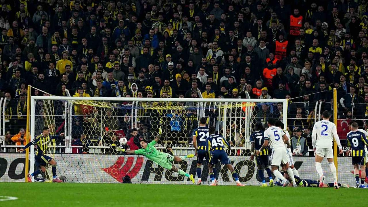 Fenerbahçe, Avrupa Ligi’nde 2. mağlubiyetini aldı