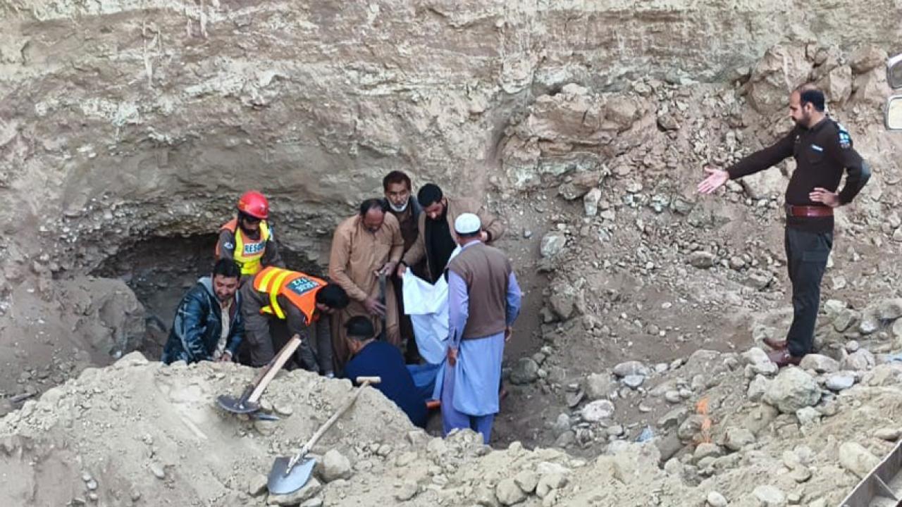 Pakistan’da yasa dışı altın madeninde çökme: 8 ölü, 1 yaralı