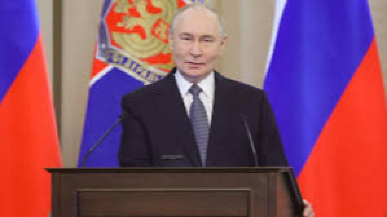 Putin: "Birileri TürkAkım ve Mavi Akım doğalgaz boru hatlarını patlatmaya çalışıyor"