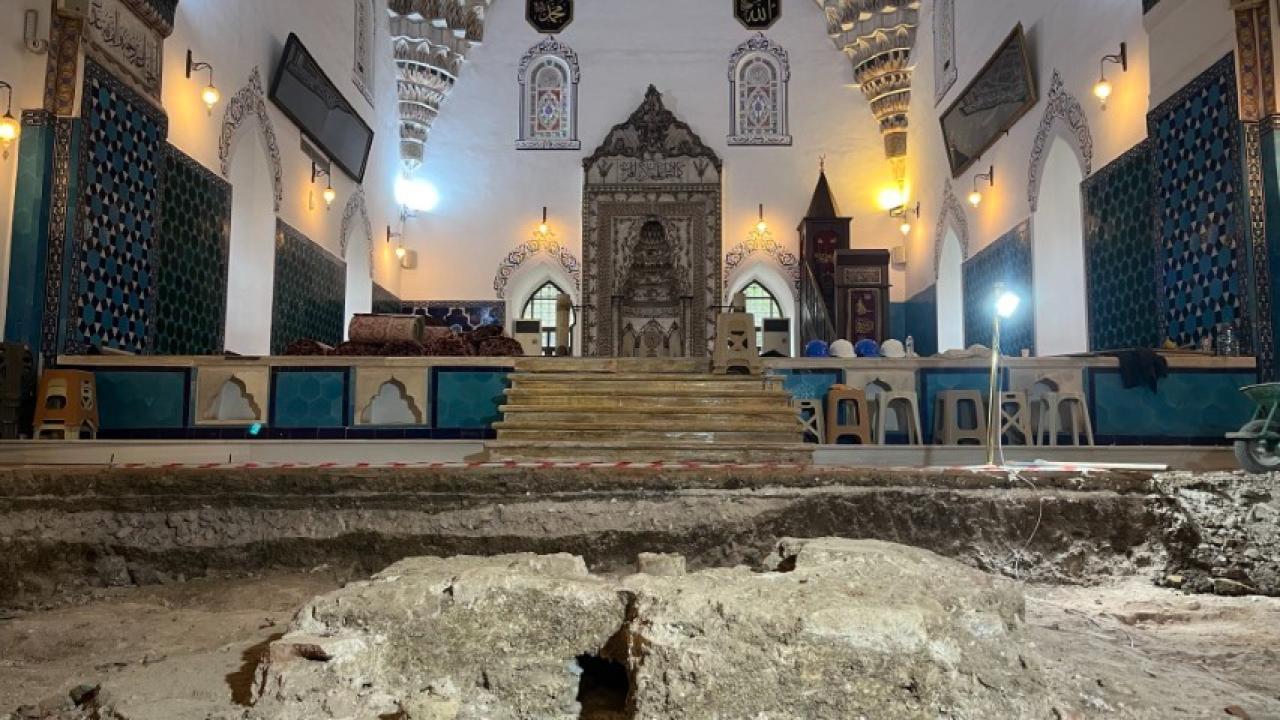 Asırlar sonra ortaya çıktı... Muradiye’de gizli kalan detay