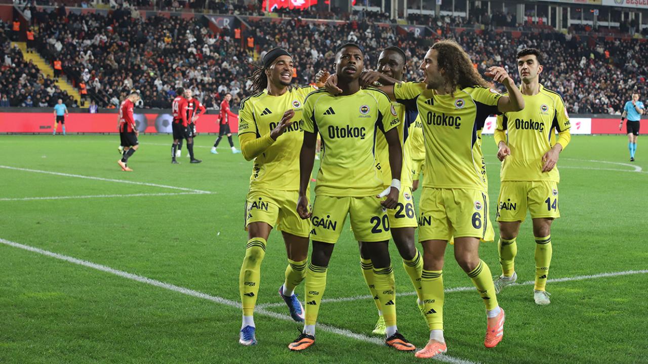 Fenerbahçe, Türkiye Kupası'nda çeyrek finale yükseldi