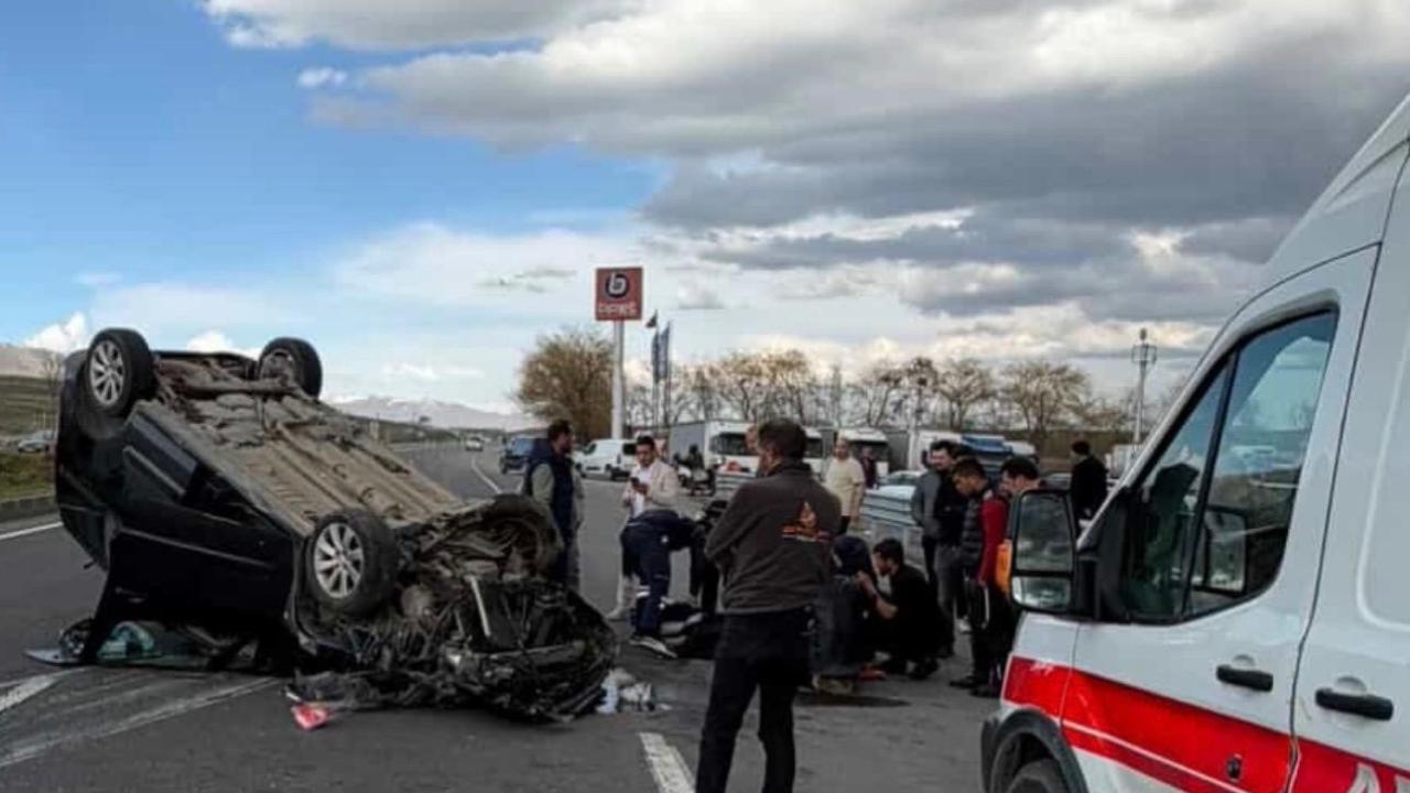 Erzurum'da otomobil takla attı; 4 yaralı