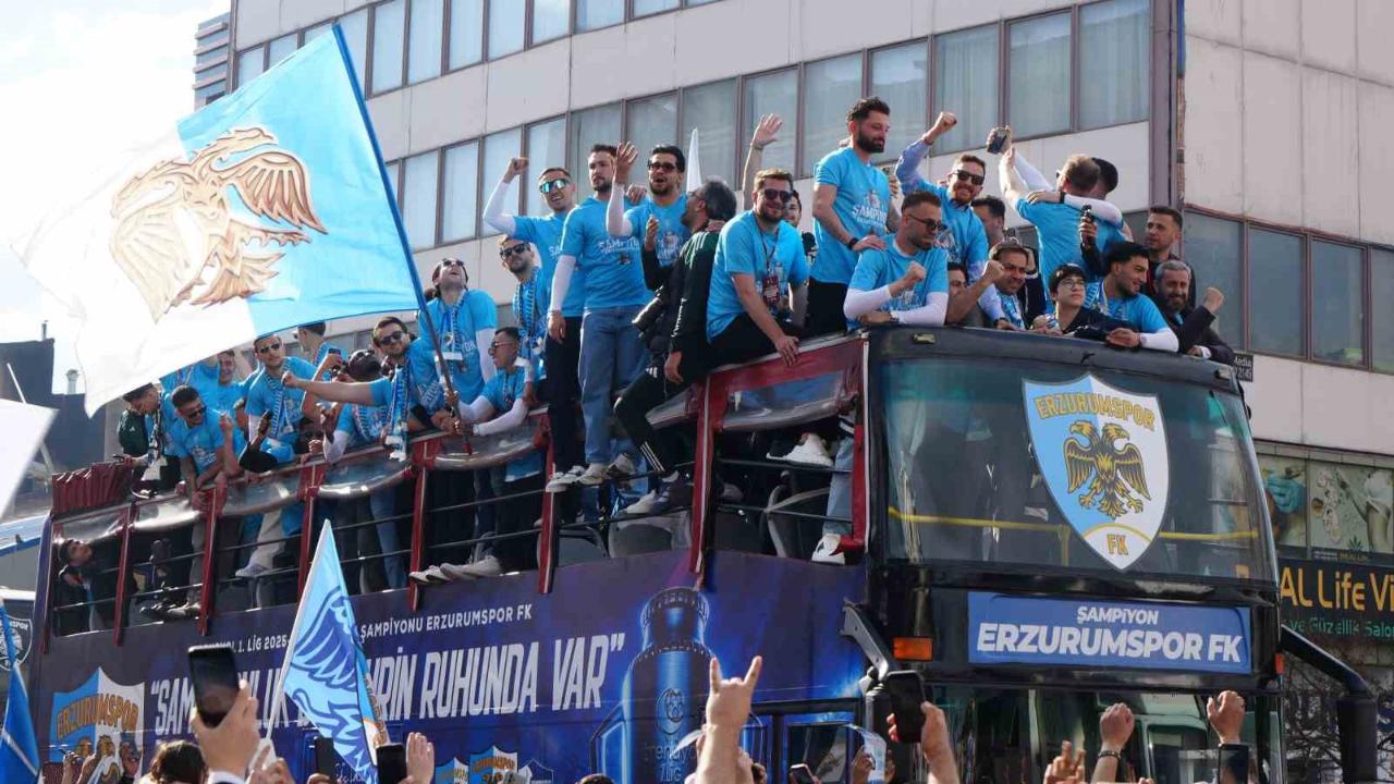 Erzurumspor FK’dan şampiyonluk turu