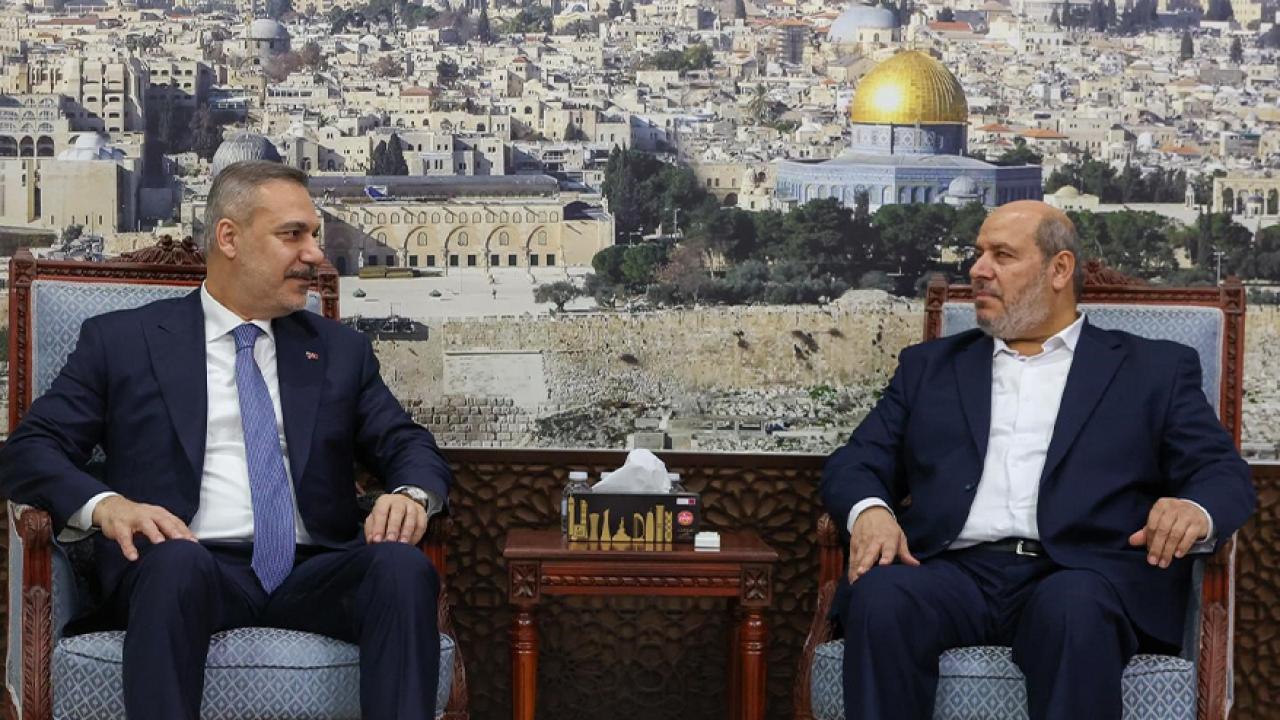 Bakan Fidan, Katar Başbakan Yardımcısı ve Savunma Bakanı Al Thani ile bir araya geldi