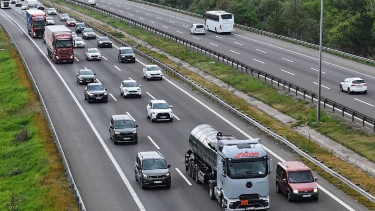 Bolu’da Kurban Bayramı dönüşü ağır vasıtalara geçit yok