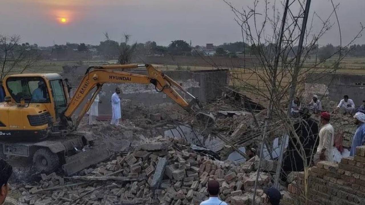 Karakola bombalı saldırı: 12 ölü, 2 yaralı