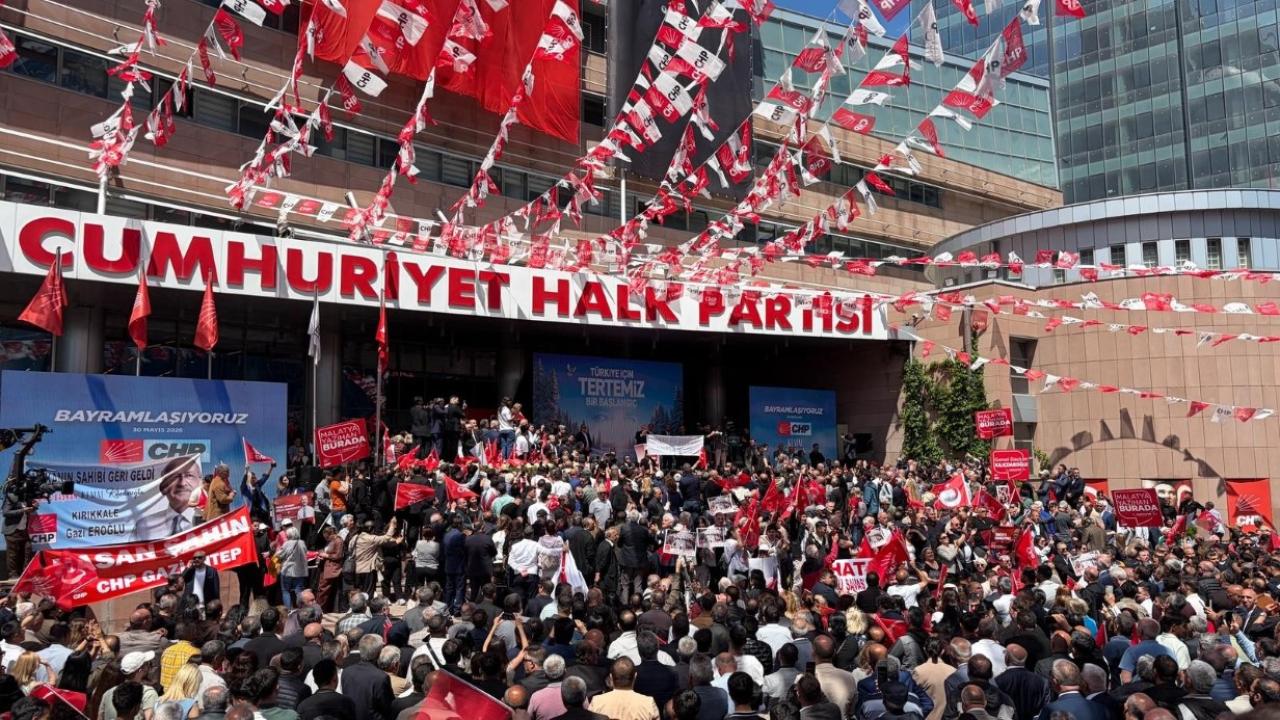 Kılıçdaroğlu: "Baba ocağında market poşetlerinin içinde haram paralar olur mu?"