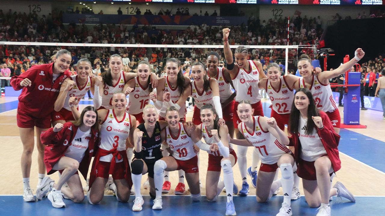 A Milli Kadın Voleybol Takımı, Çin’i 3-2 mağlup etti