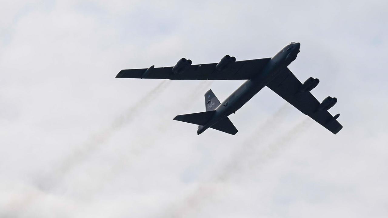 ABD’de B-52 bombardıman uçağı düştü