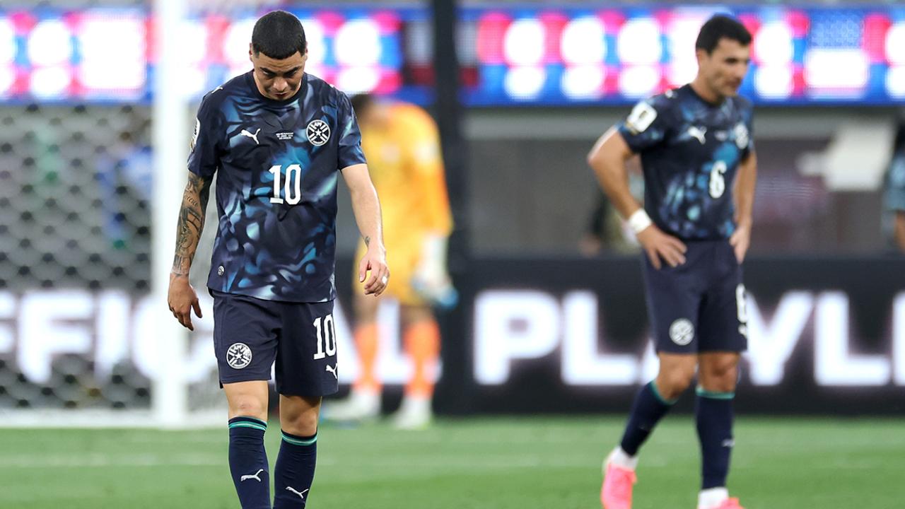Almiron'un kırmızı kartı, FIFA Dünya Kupası'nda ilk