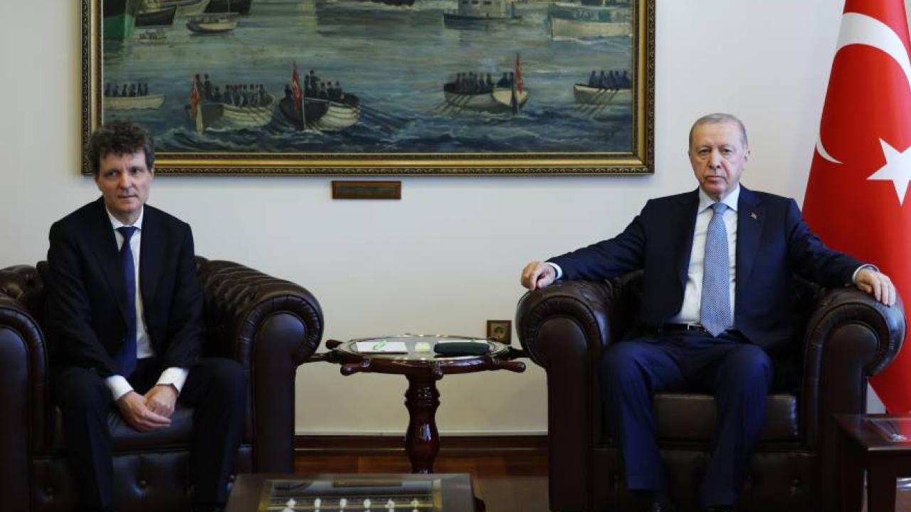 Cumhurbaşkanı Erdoğan, Romanya Cumhurbaşkanı Dan ile görüştü