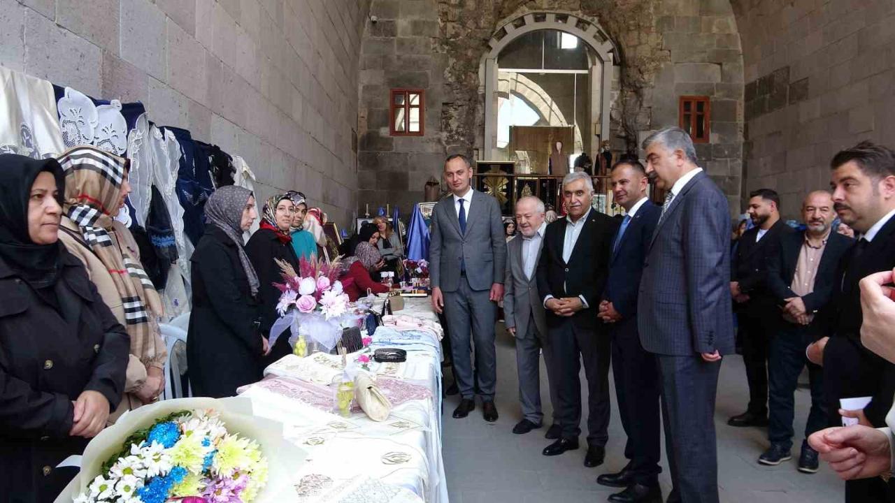 El emeği ürünler görücüye çıktı