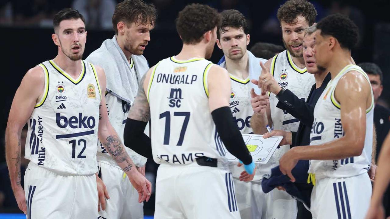 Fenerbahçe, final serisinde 2-1 öne geçti