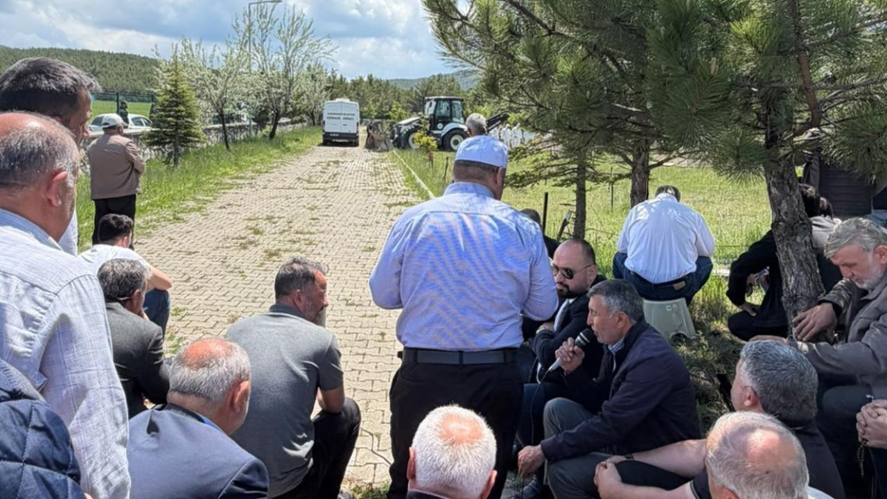Kene ısırması şüphesiyle tedavi altına alınan 15 yaşındaki çocuk vefat etti