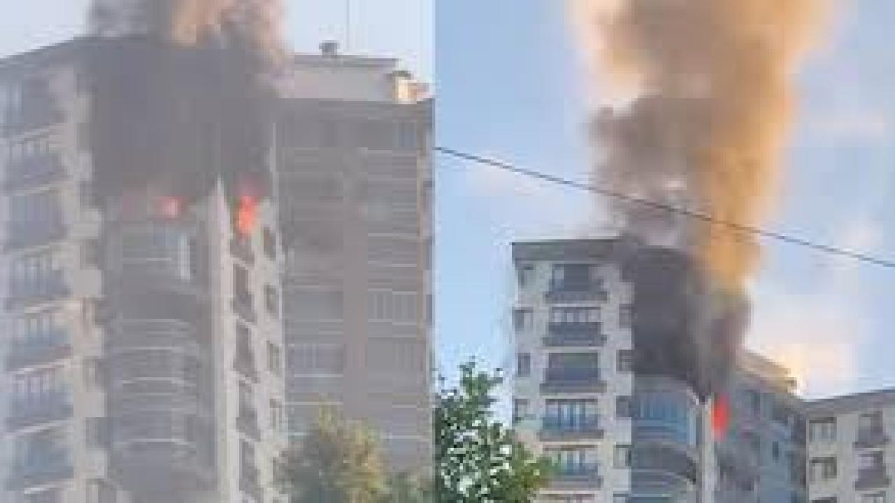 Rize’de yangın çıkan ev kullanılamaz hale geldi