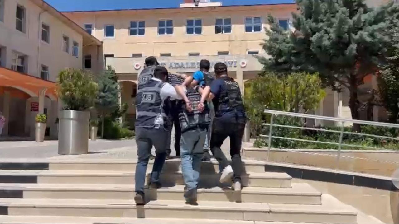 Siirt’te sokakta bulunan cesede ilişkin 4 tutuklama