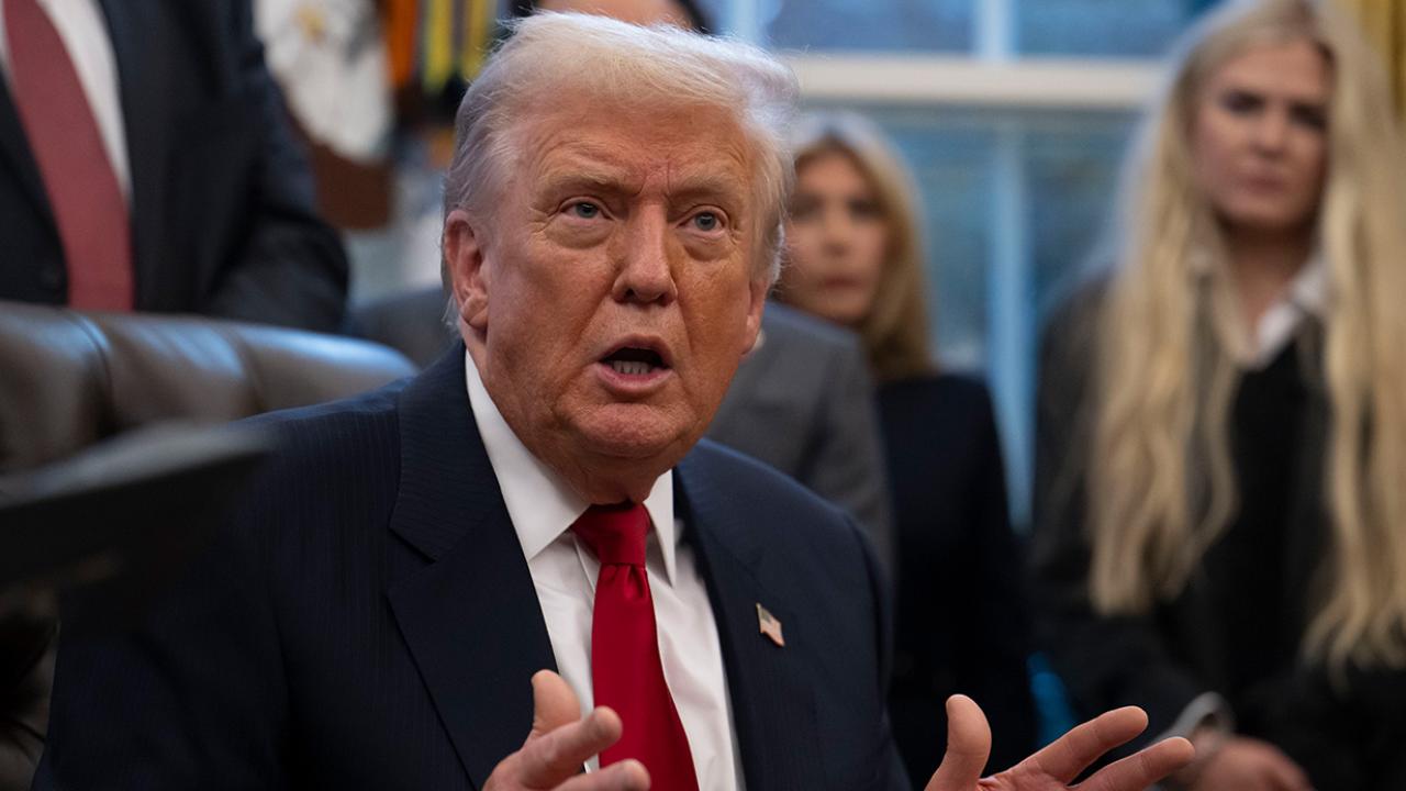 Trump: "İran anlaşmayı imzalamazsa yarın yeniden saldıracağız"
