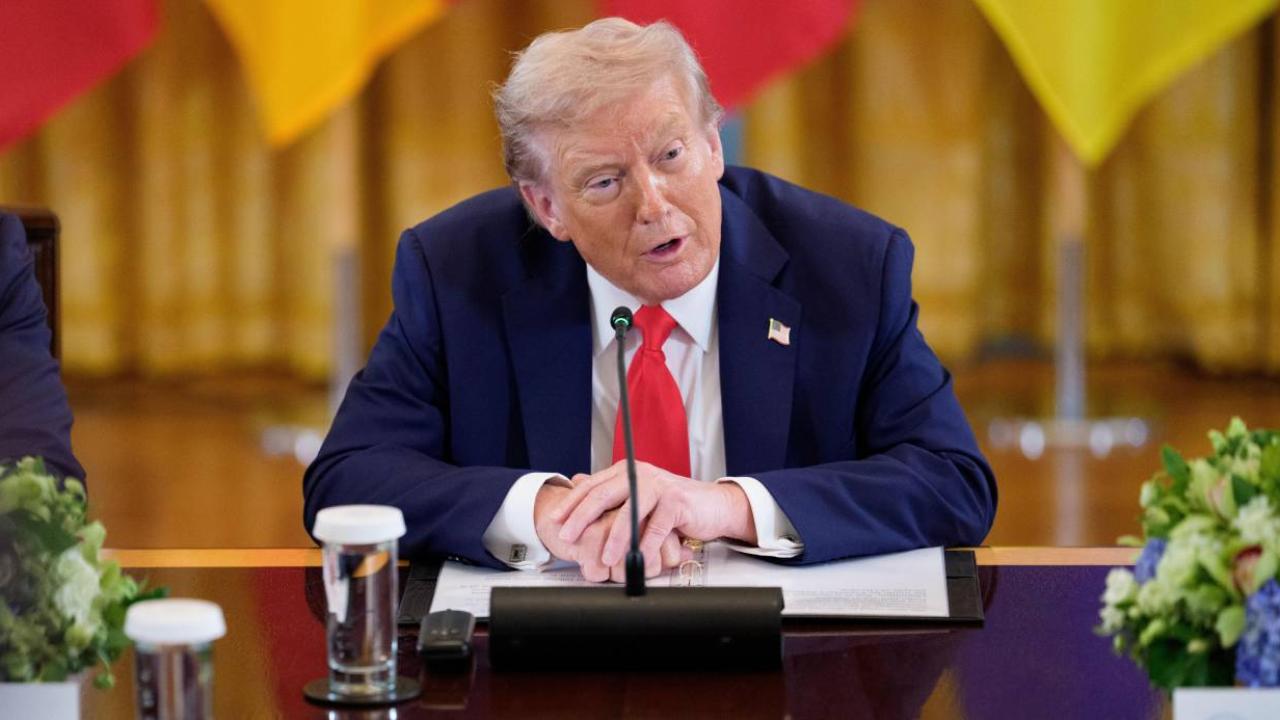 Trump'tan Avrupa ülkelerine yüzde 100 gümrük vergisi tehdidi