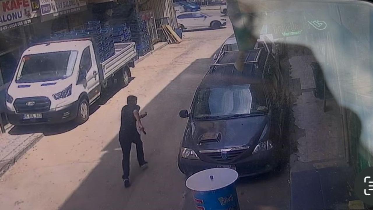 Yan bakma kavgası kanlı bitti