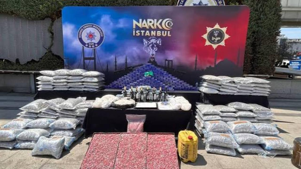 1 ton uyuşturucu emniyette sergilendi