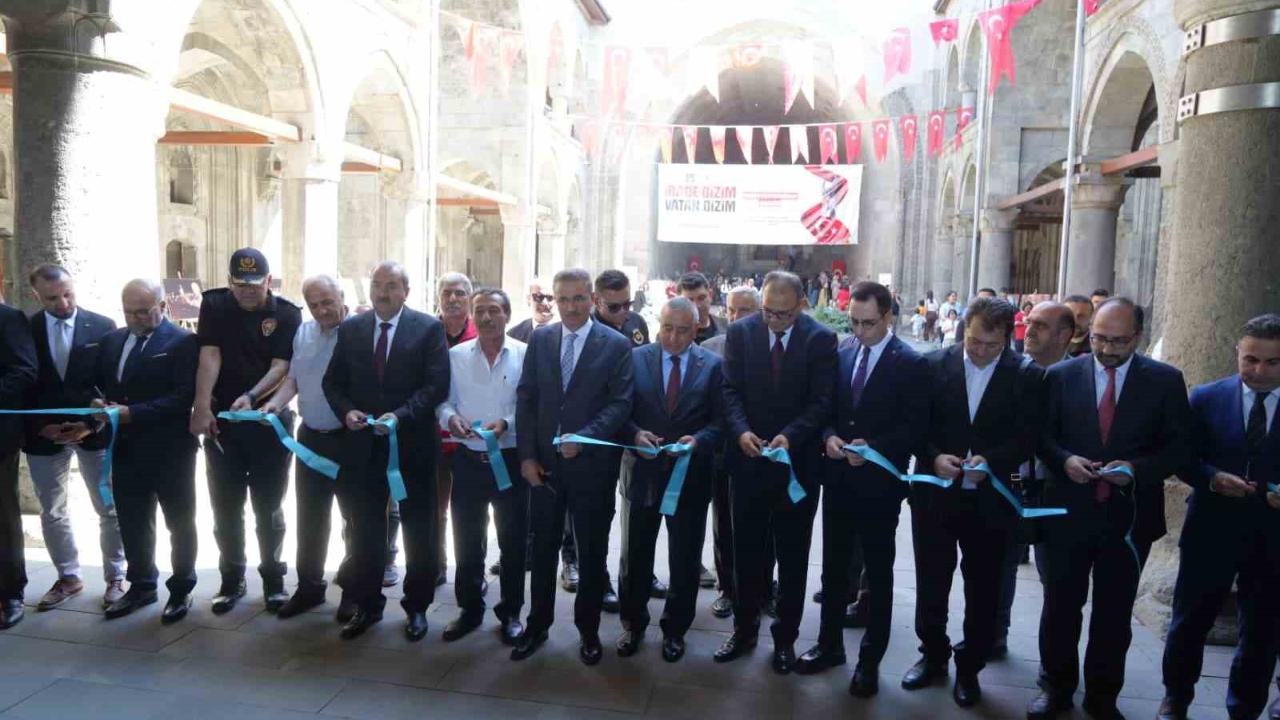15 Temmuz ruhunu yaşatan anlamlı sergi