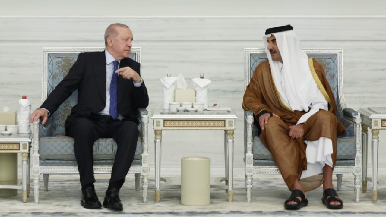 Cumhurbaşkanı Erdoğan, Katar Emiri Al Thani ile bir araya geldi
