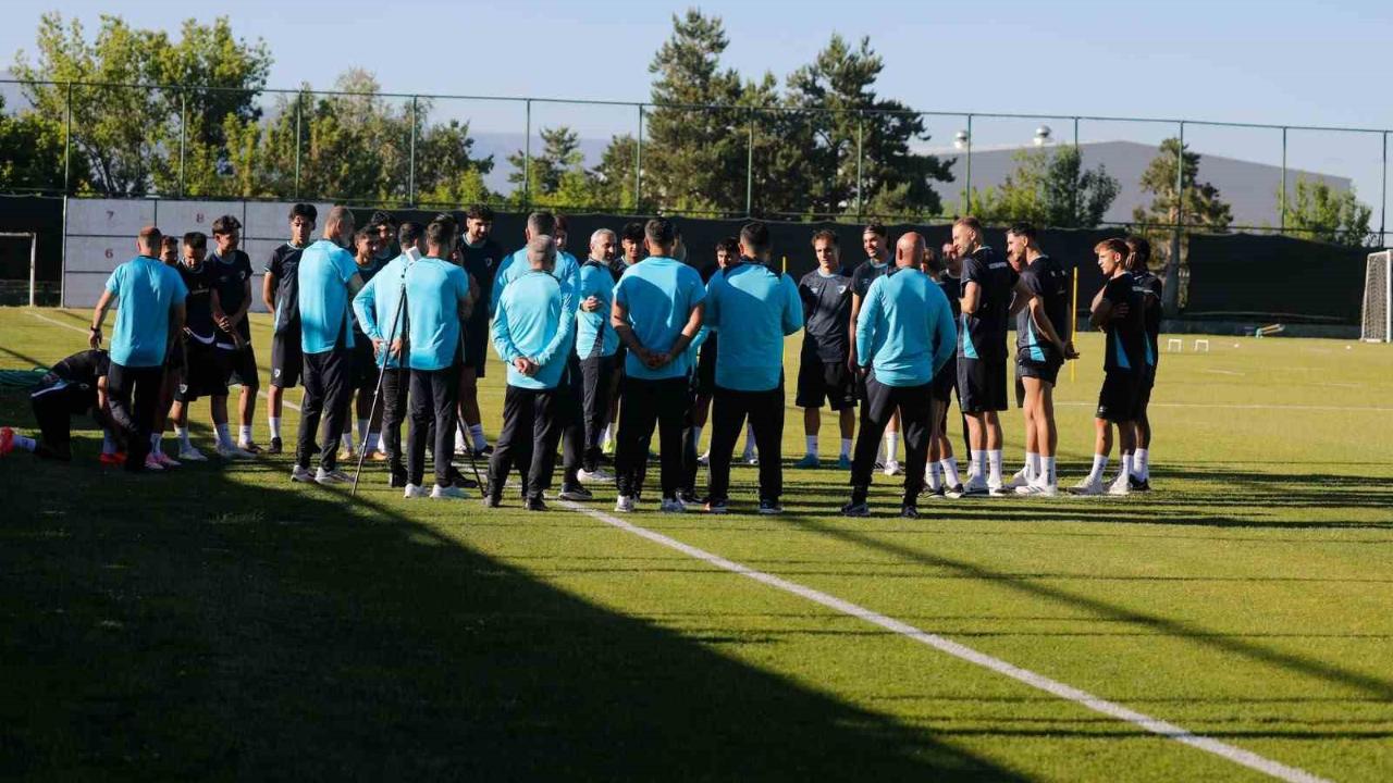 Erzurumspor, ikinci etap kampına başlıyor