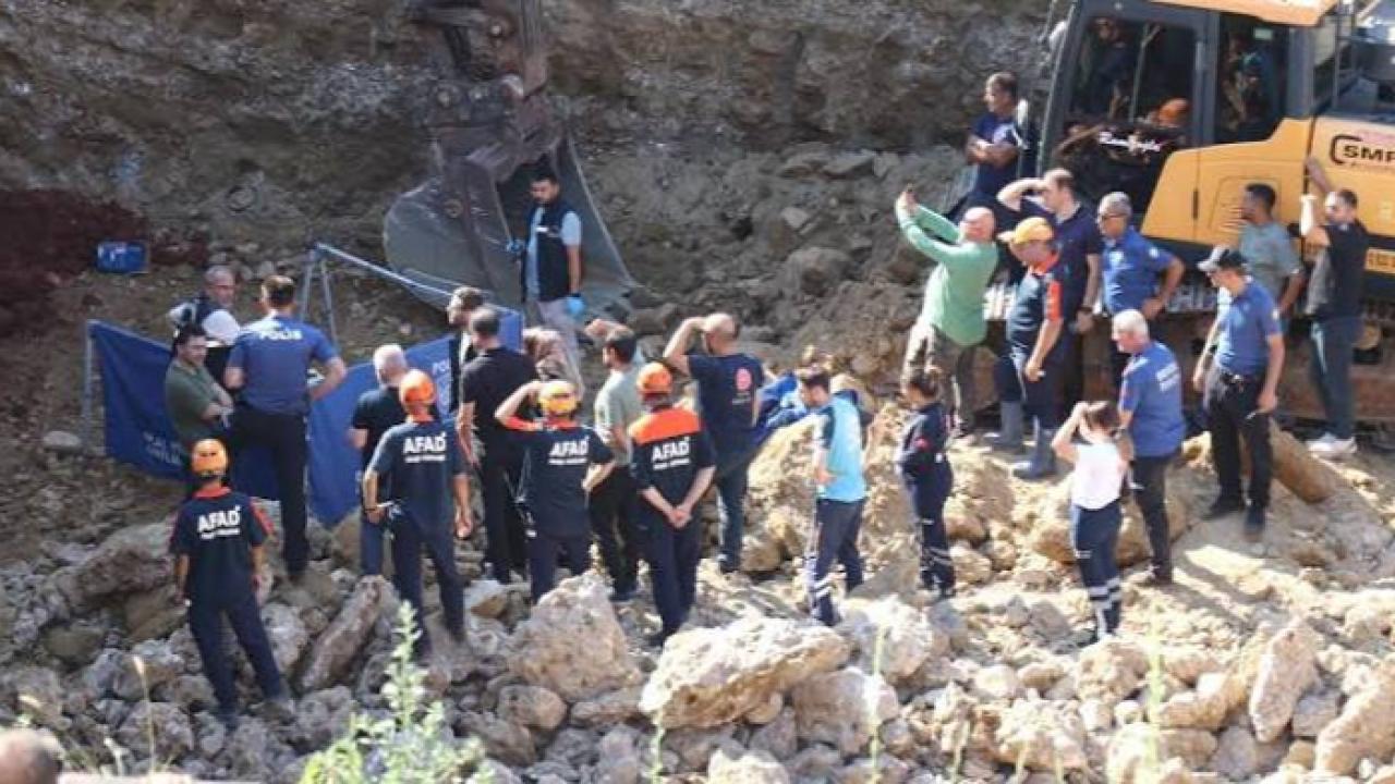 Göçük altında kalan kepçe operatörü hayatını kaybetti