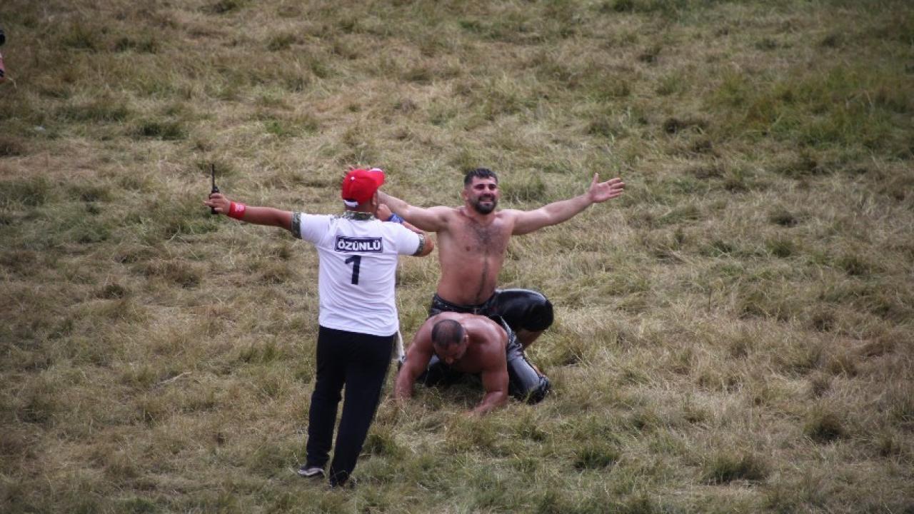 Kırkpınar’da altın kemerin sahibi Erkan Taş oldu