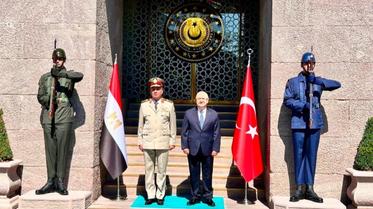 Milli Savunma Bakanı Güler, Mısır Silahlı Kuvvetler Başkomutanı Zaher ile görüştü