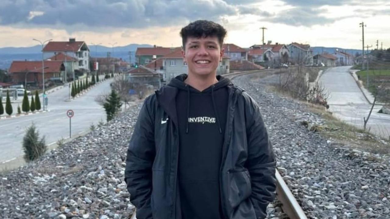 Serinlemek için denize giren 18 yaşındaki genç boğuldu